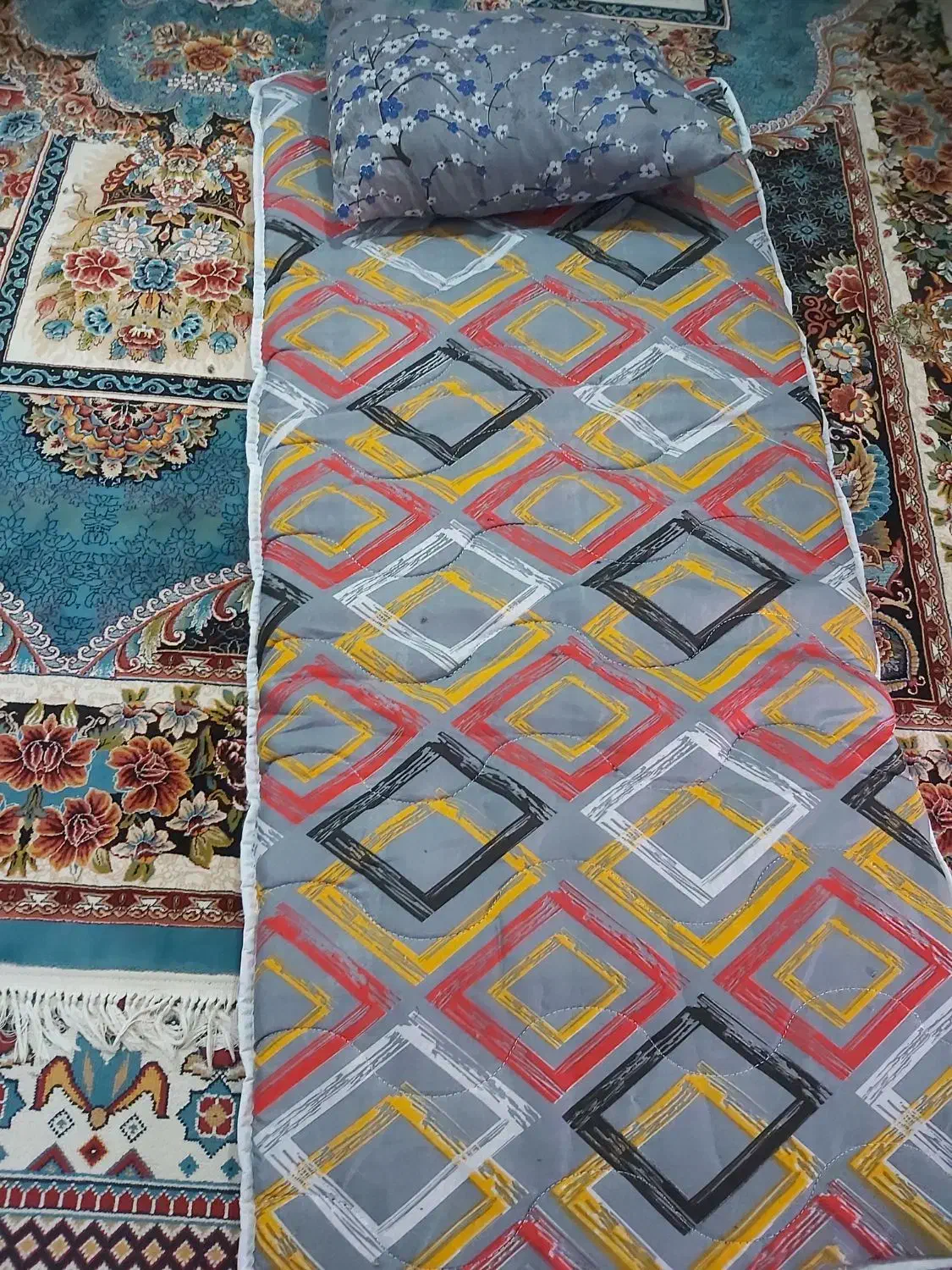 بالشت و تشک مهمان|رختخواب، بالش، پتو|شوشتر, |دیوار