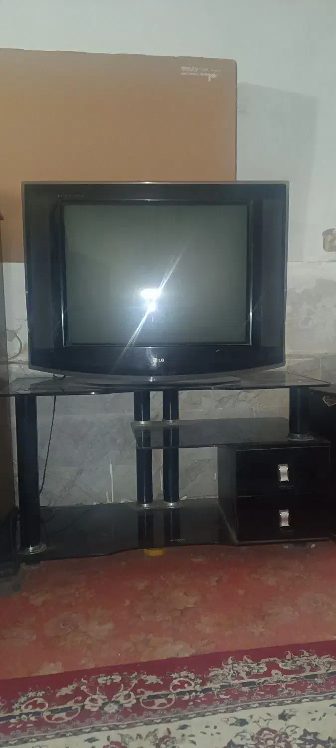 تلویزیون ال جی|تلویزیون و پروژکتور|قم, آزادگان|دیوار