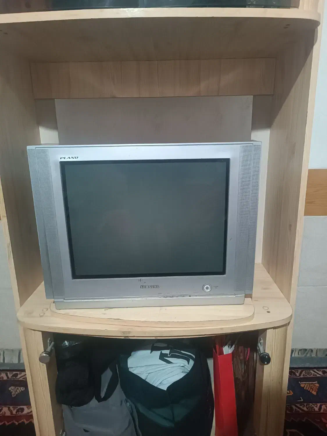 تلویزیون سالم|تلویزیون و پروژکتور|بوئین زهرا, |دیوار