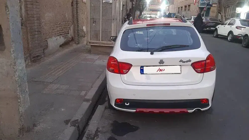 کوییک R سفید قرمز مدل ۱۴۰۲|خودرو سواری و وانت|تهران, طیب|دیوار