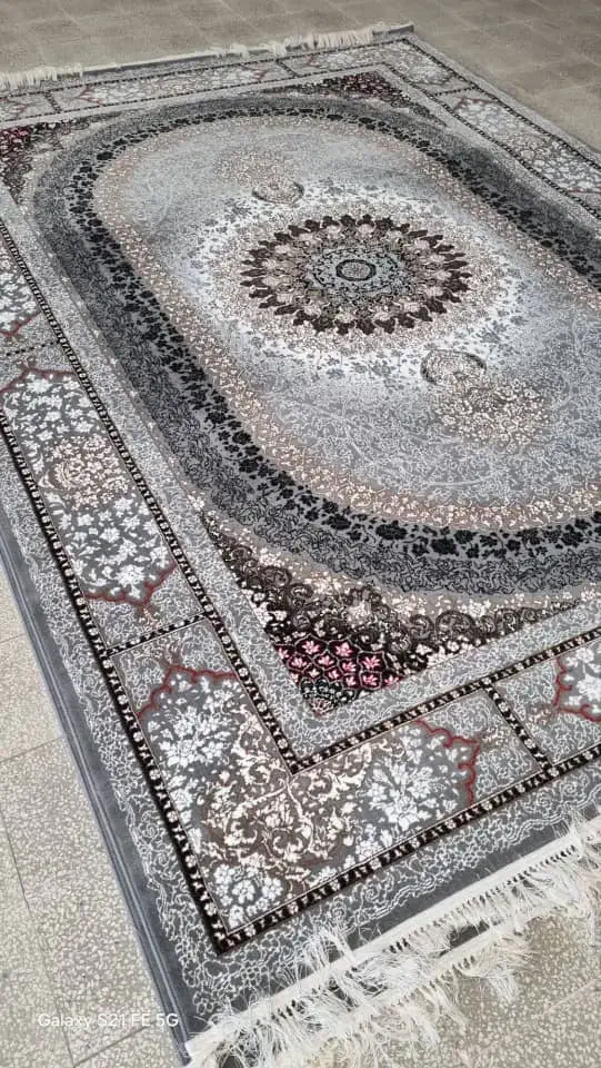 تعدادی فرش 500شانه و700شانه در رنگهای مختلف|فرش|جهرم, |دیوار