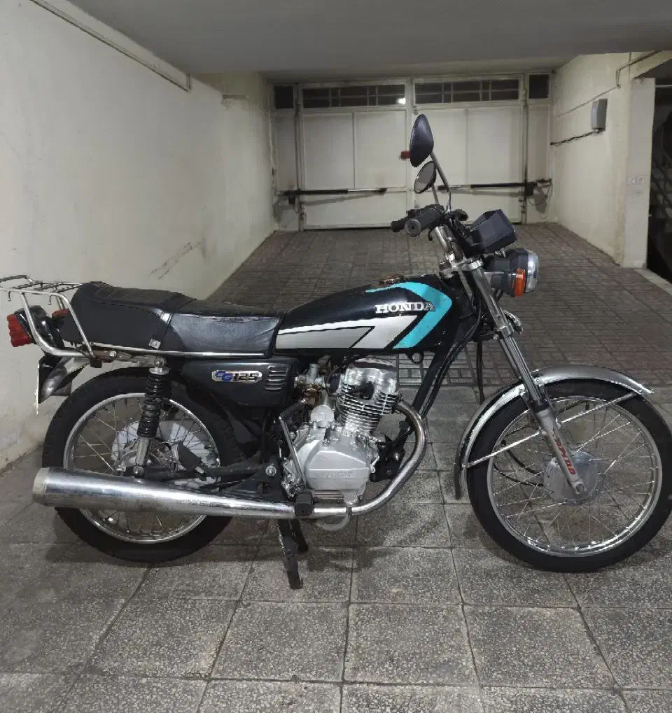 هوندا 125 استارتی مشکی87 پلمپ و 125 آبی 86|موتورسیکلت|تهران, حر|دیوار