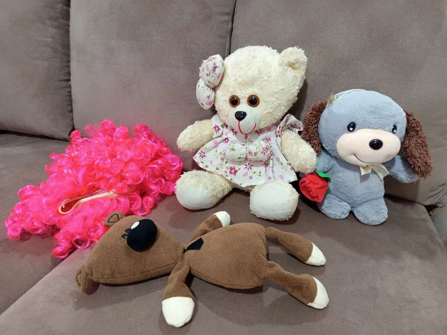 عروسک|اسباببازی بچه|ایلام, |دیوار