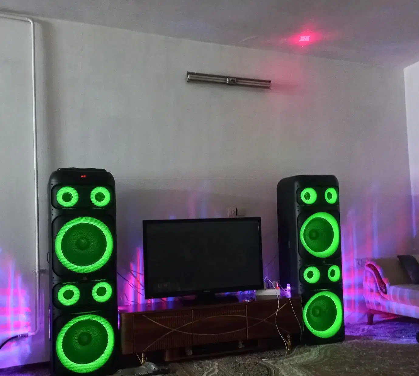 باندjibl جی بیل باصدای بسیاربالاداری رقص نور|سیستم صوتی خانگی|تاکستان, |دیوار