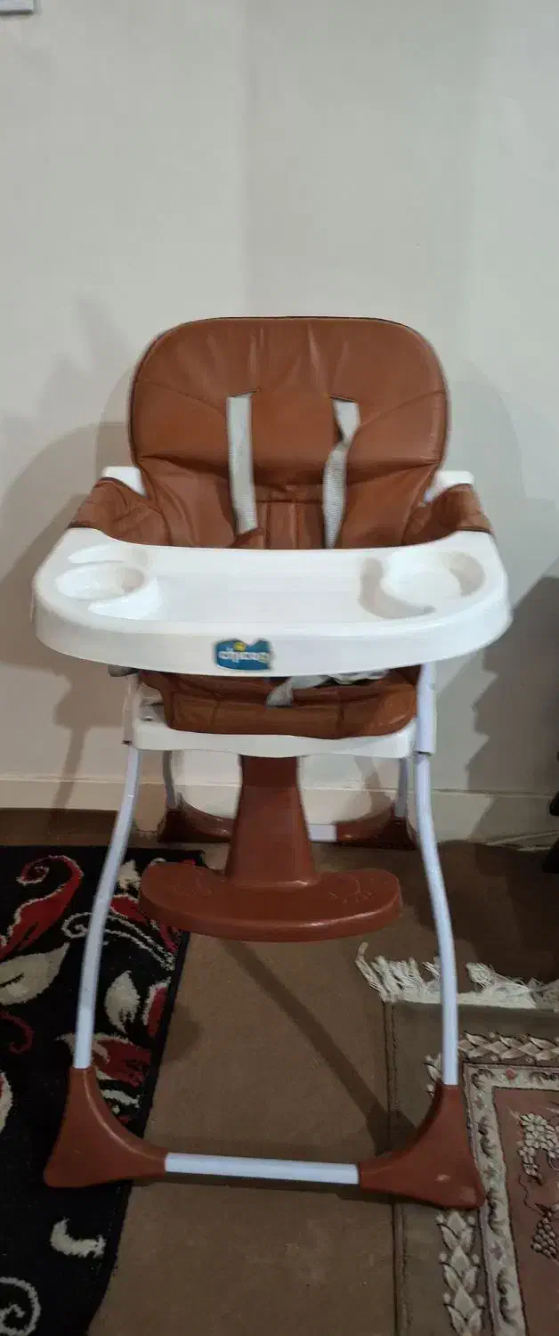 صندلی غذای کودک|تخت و صندلی بچه|دوگنبدان, |دیوار