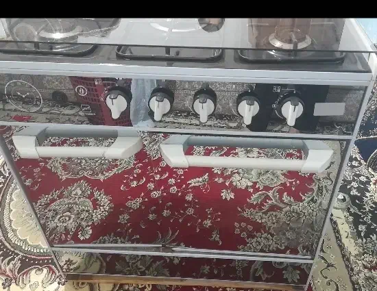 گاز درب جلوش جدا شده ولی شیشش سالمه|اجاق گاز و لوازم برقی پخت‌وپز|یاسوج, |دیوار