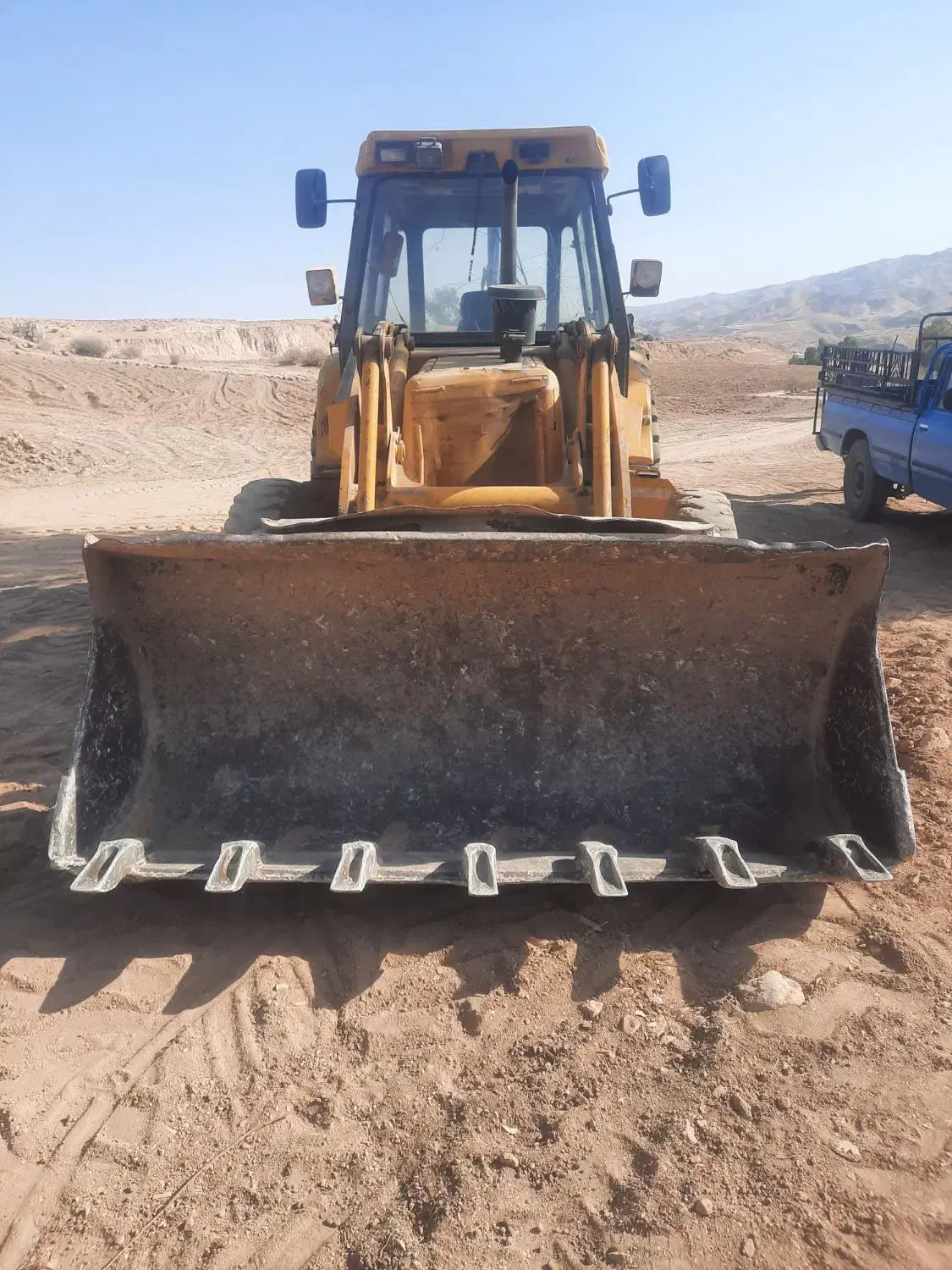 بیل بکهو Tdl130|خودرو سنگین|آبدانان, |دیوار
