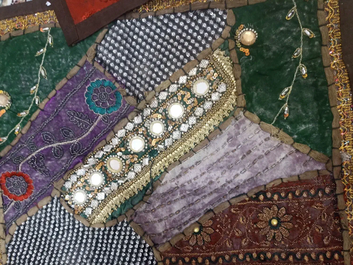 رومیزی|پرده، رانر، رومیزی|قم, جمکران|دیوار