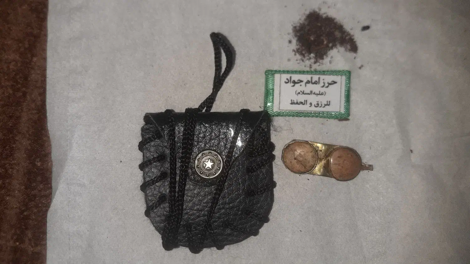 مهره و انگشتر|کلکسیون اشیاء عتیقه|دوگنبدان, |دیوار