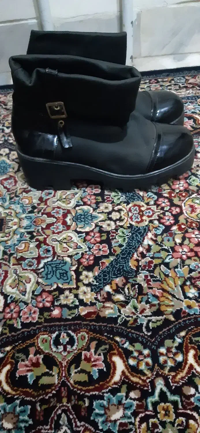 کفش|کیف، کفش، کمربند|همدان, |دیوار