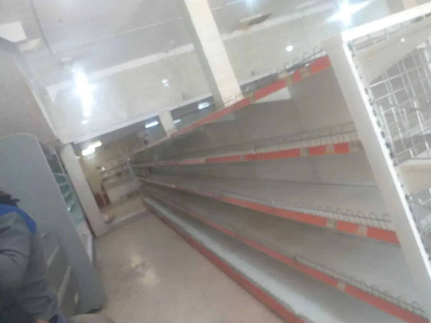 فروش آسانسور فروشگاهی، فریز پرده هوا، و قفسه|فروشگاه و مغازه|یزد, |دیوار