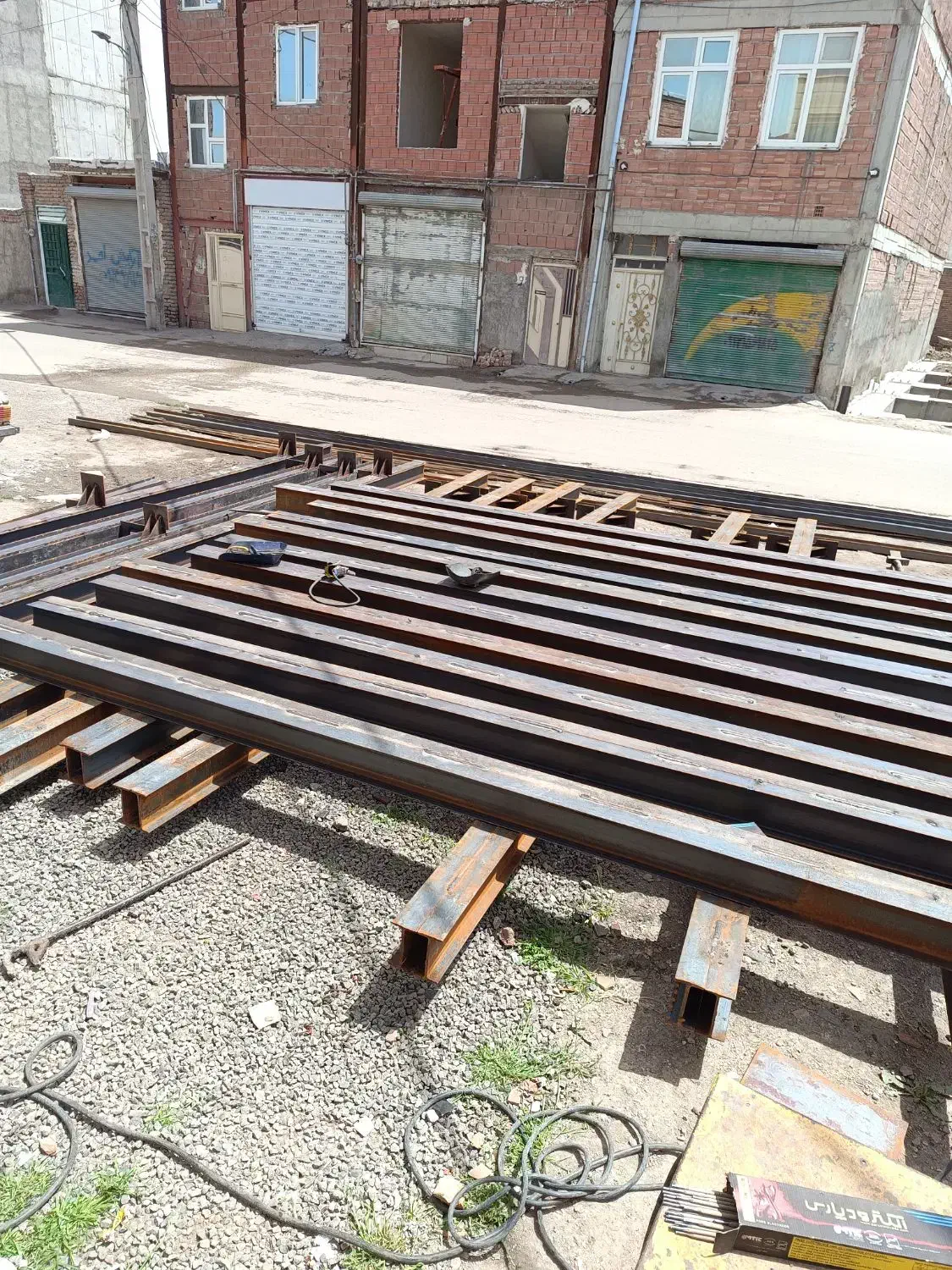 جوشکاری و اسکلت بندی ساختمان|خدمات پیشه و مهارت|اردبیل, |دیوار