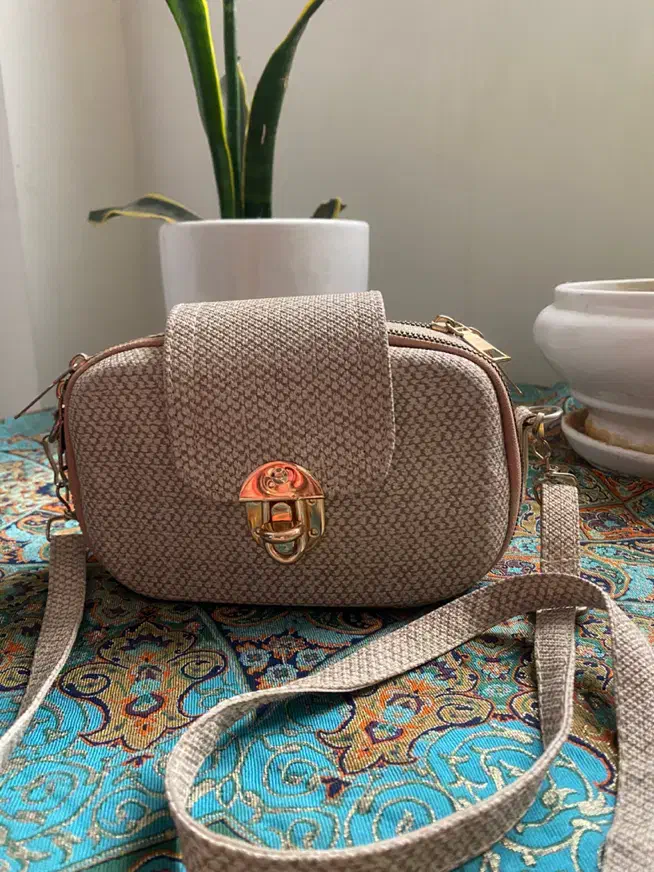 دو عدد کیف شیک|کیف، کفش، کمربند|مشهد, سجادیه|دیوار