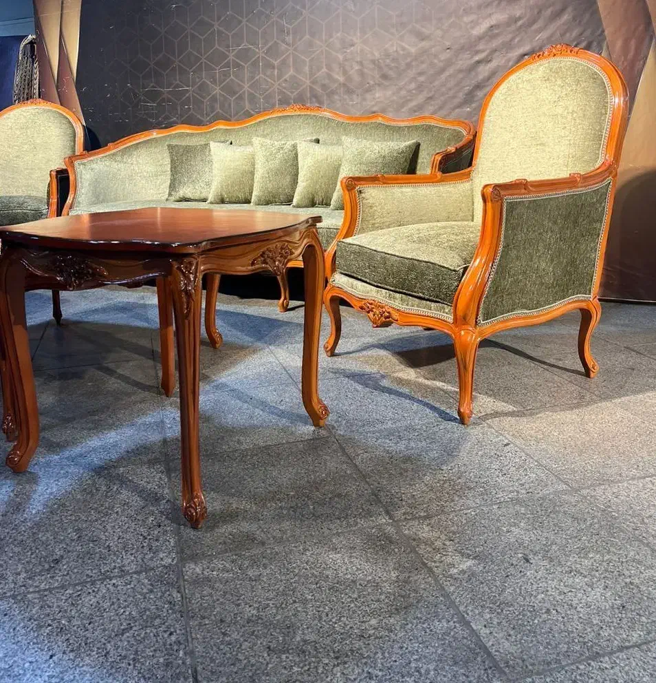 تعمیر و بازسازی مبل|مبلمان خانگی و میز عسلی|سبزوار, امیر کبیر|دیوار