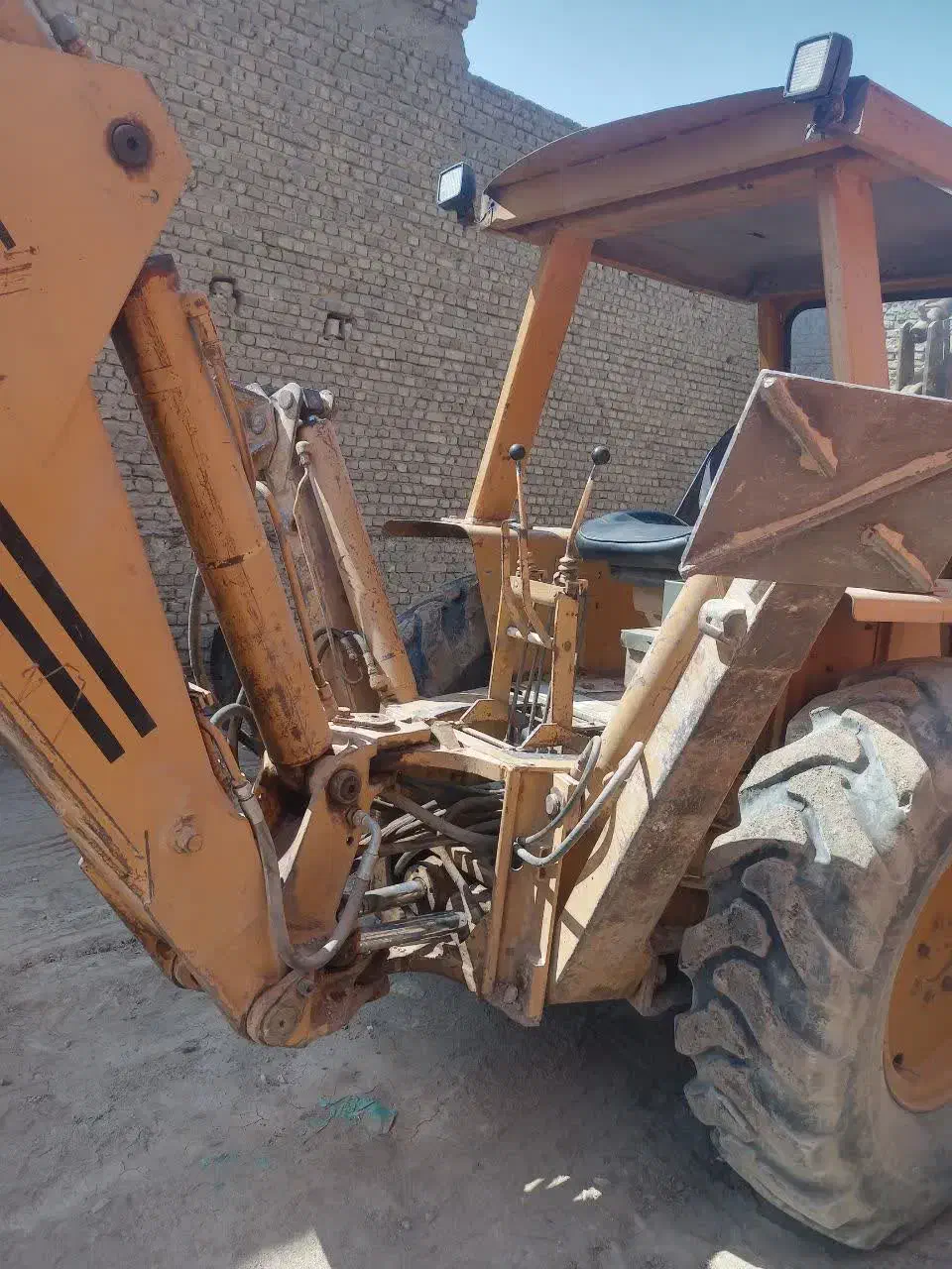 بیل بهکو زنجیری ولا ستیکی|خودرو سنگین|اشکذر, |دیوار