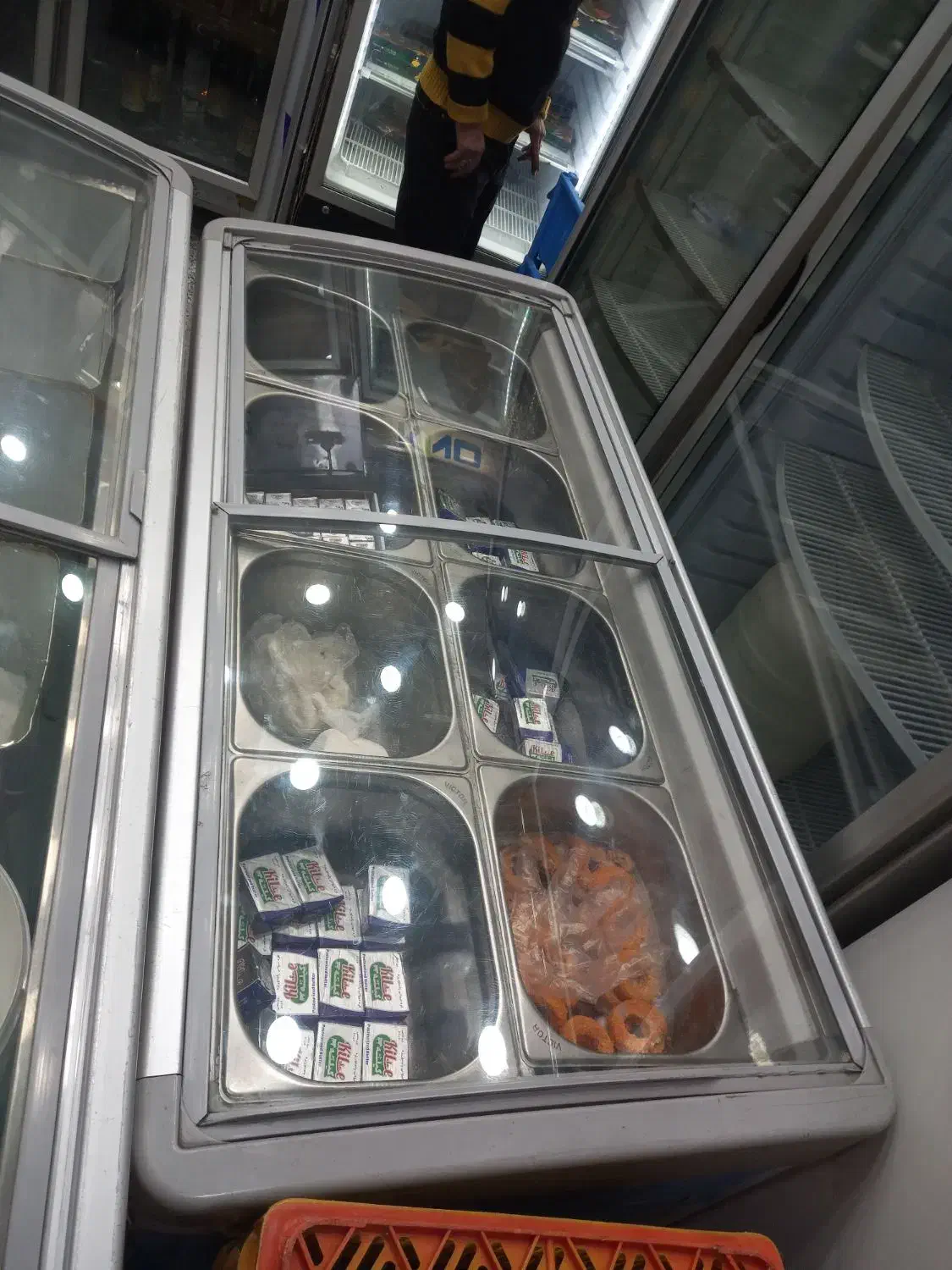 لوازم مغازه پروتئین و لبنیات|فروشگاه و مغازه|شیراز, سیاه سنگ|دیوار