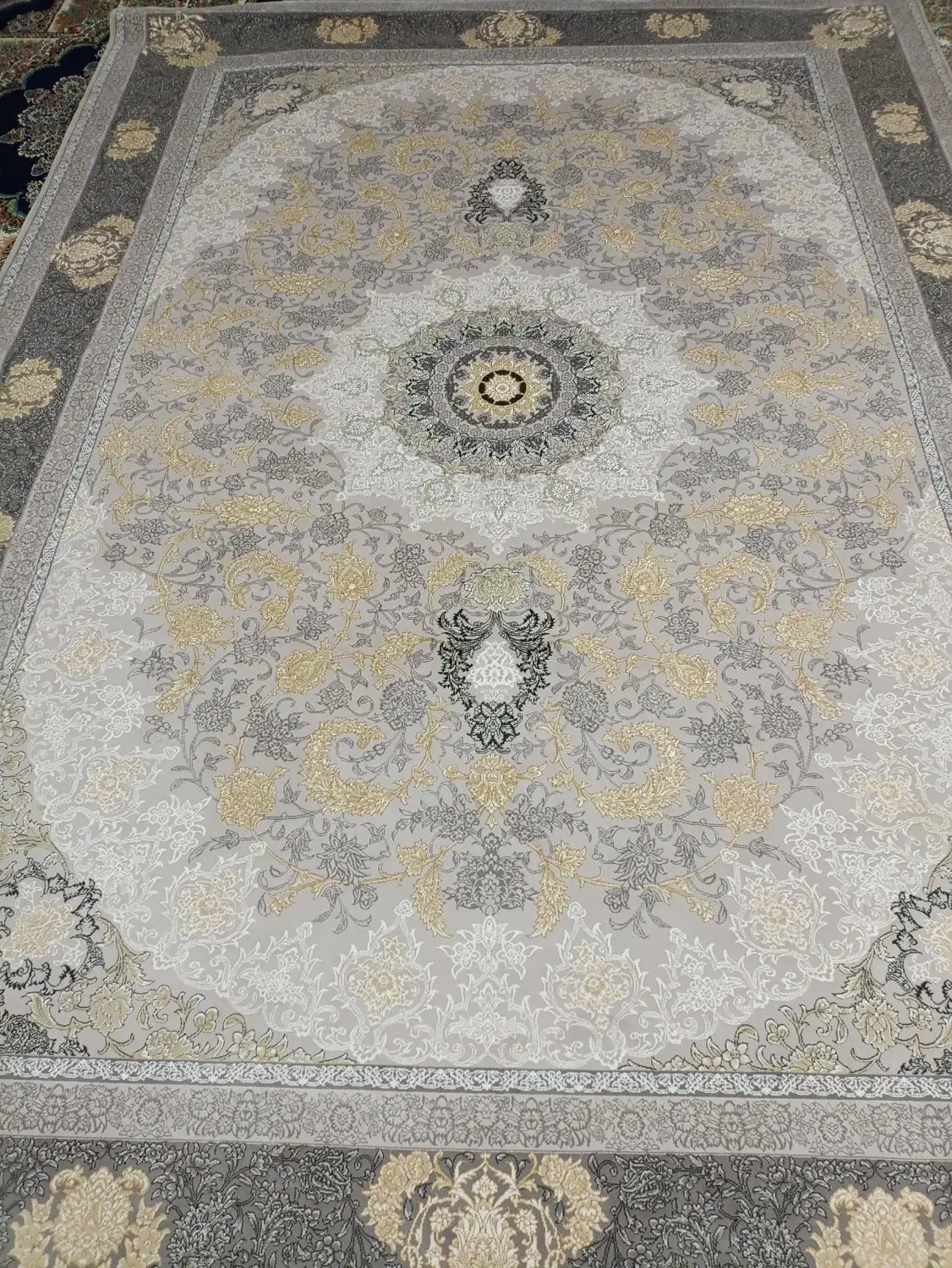 فرش طلا کوب|فرش|چاراویماق, |دیوار