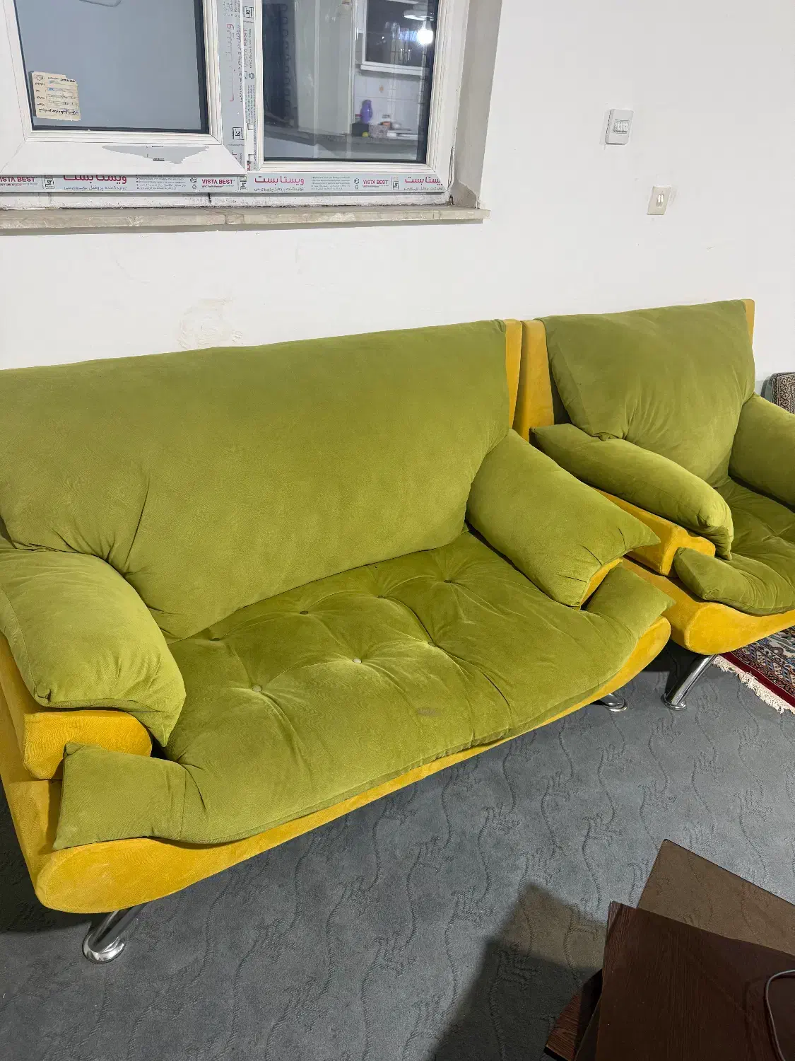 یک دست مبل راحتی ۷ نفره|مبلمان خانگی و میز عسلی|سنندج, |دیوار