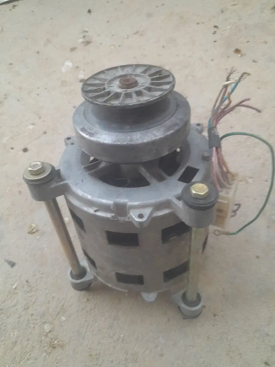 موتور لباسشویی ارج|ماشین لباسشویی و خشک‌کن لباس|زارچ, |دیوار