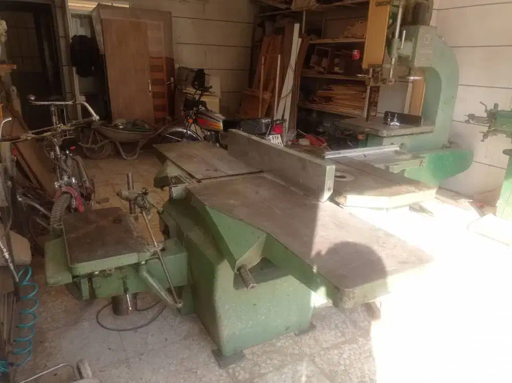 فلکه و پنج کاره|ابزارآلات|برخوار, |دیوار