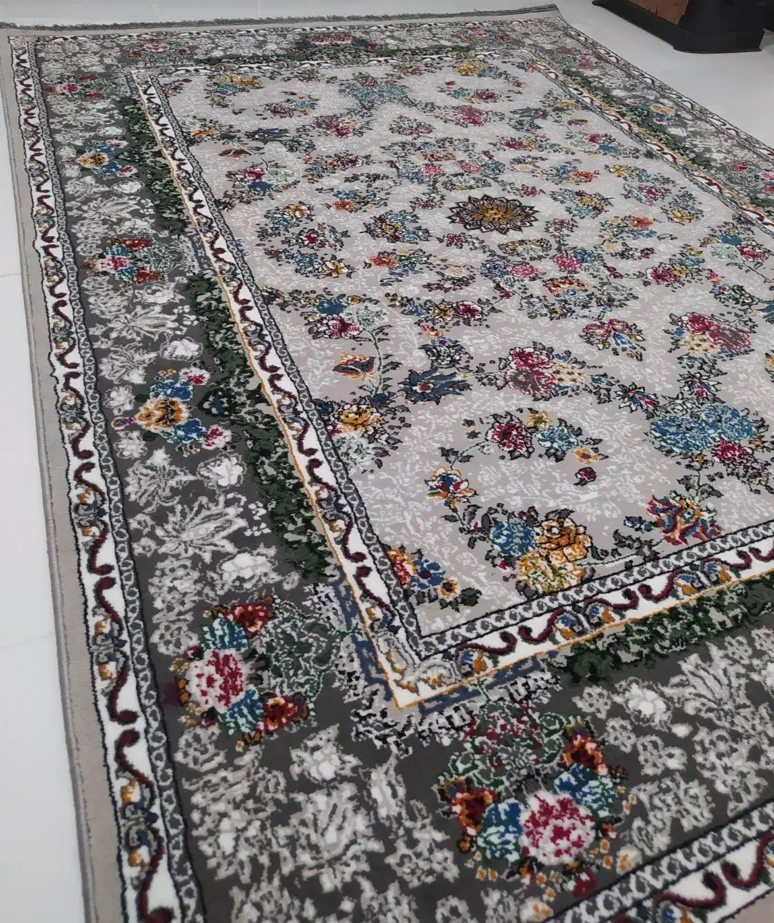 فرش ۳.۵ متری|فرش|سنگر, |دیوار