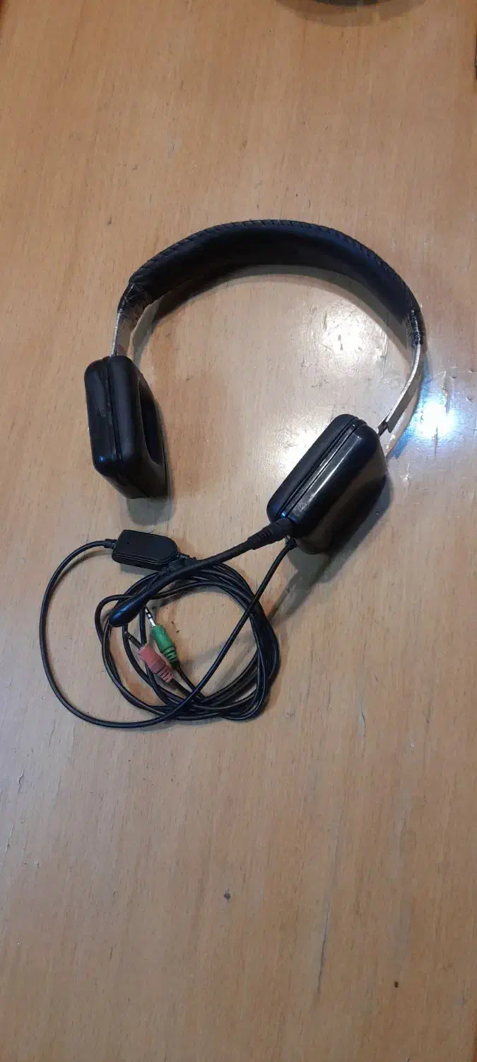 هدفن خلبانی دارای میکروفن|صوتی و تصویری|اصفهان, شهید رجایی|دیوار