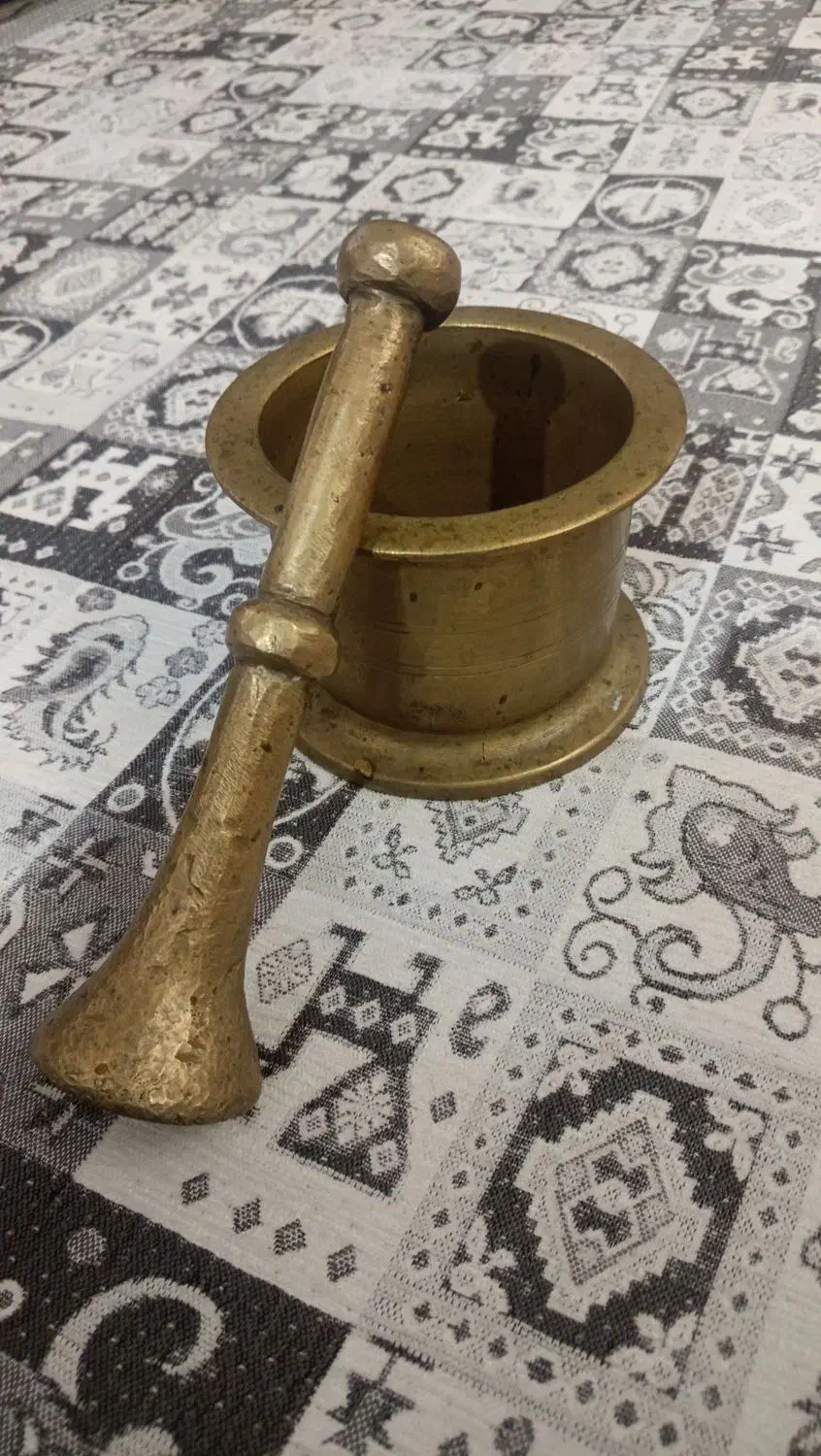 هاونگ|کلکسیون اشیاء عتیقه|رباطکریم, رباطکریم|دیوار