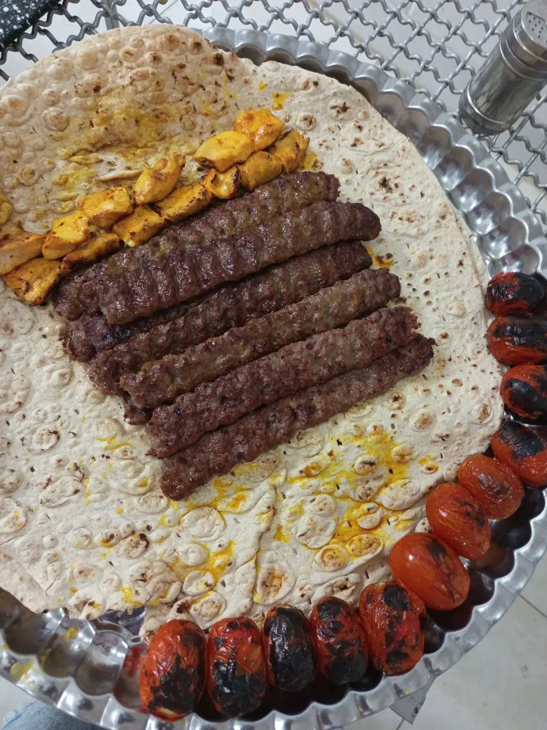 کشتار روز کوبیده گوسفندی 85هزار تومان کباب مرغ 30|خوردنی و آشامیدنی|قم, شهر قائم|دیوار