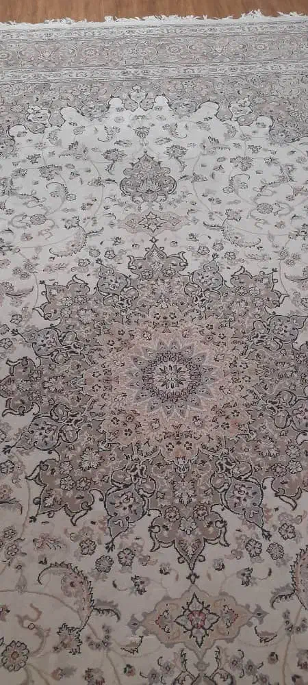 دو فرش ۱۲ متری ۵۰۰ شانه و یک فرش ۲×۱ به صورت ست|فرش|رشت, رودباری|دیوار