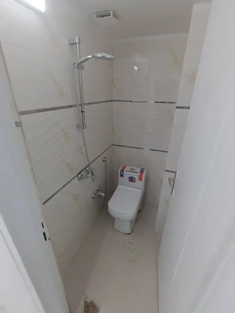 ۵۵متر/غربی ها/فول امکانات/عادل و طاهری