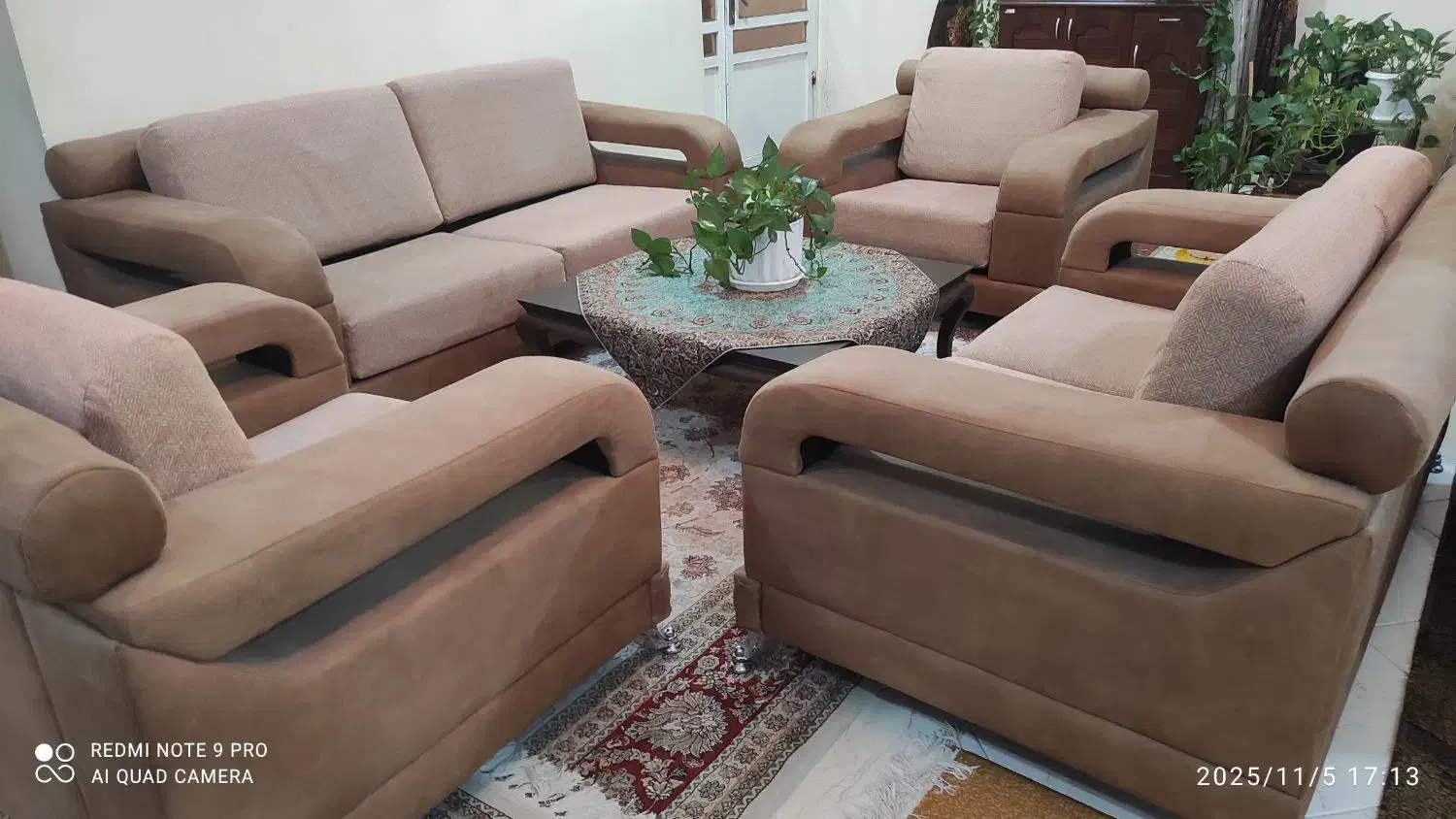 مبلمان|مبلمان خانگی و میز عسلی|دوگنبدان, |دیوار