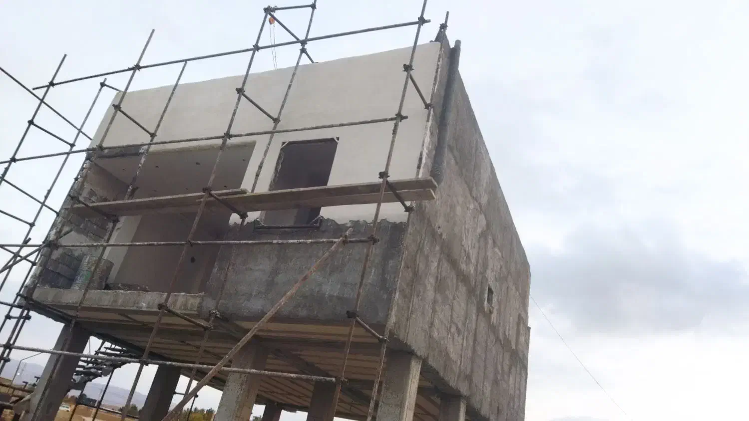 بنای سیمان کاری و سیمان سفید|خدمات پیشه و مهارت|بجنورد, |دیوار