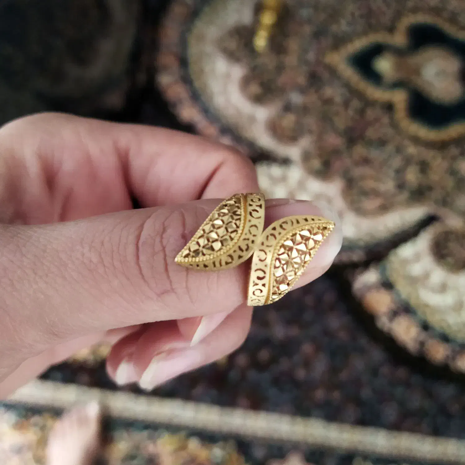 انگشترطلا|جواهرات|دورود, |دیوار