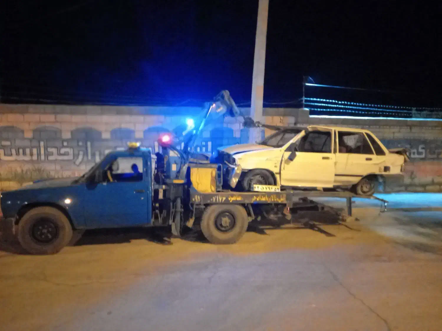 یدک کش و جرثقیل شبانه روزی-سریع مطمئن|خدمات حمل و نقل|اقلید, |دیوار