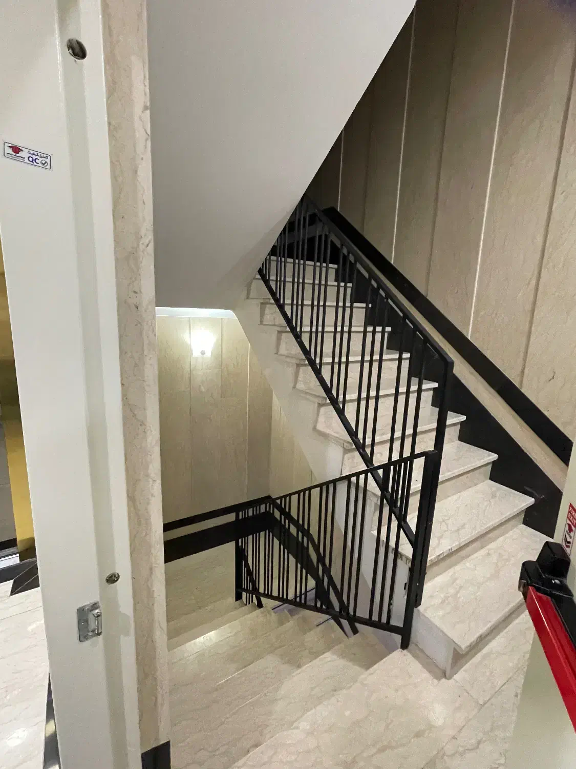 آپارتمان نوسازسندداربهترین لوکیشن جهانشهر|فروش آپارتمان|کرج, اتحاد|دیوار