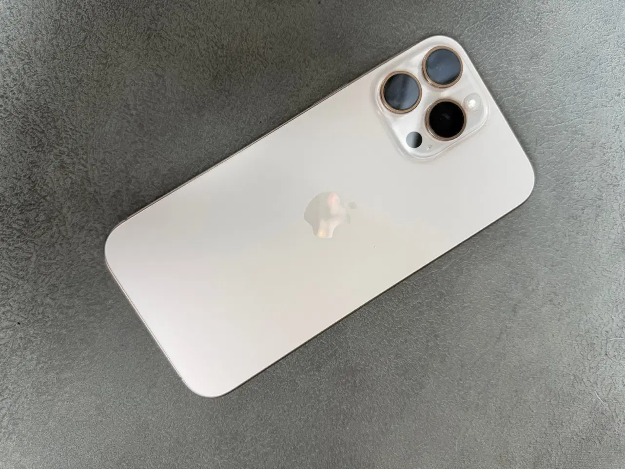 iphone 16 pro max|موبایل|کرج, کوی امامیه|دیوار