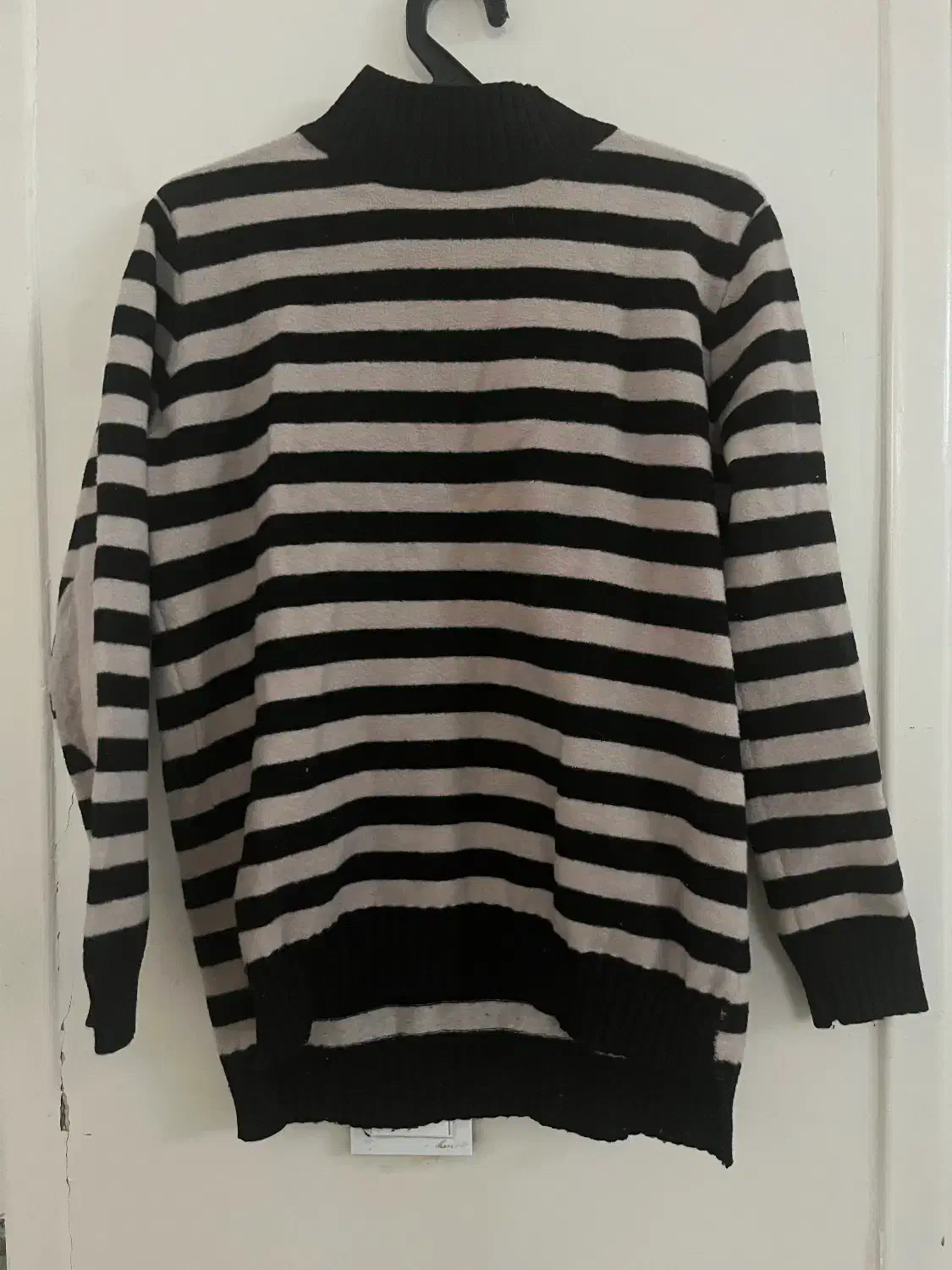 تعدادی هودی نارنجی همراه با شلوار|لباس|اصفهان, کوی امیریه|دیوار