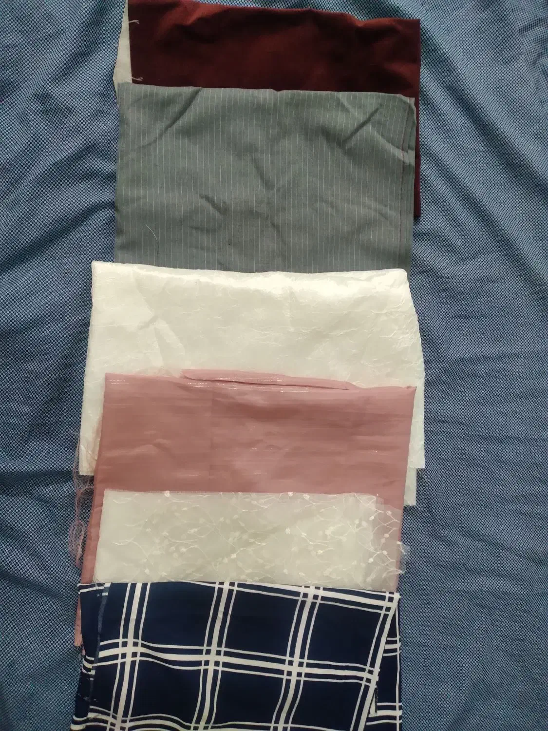 پارچه متری نو|لوازم خیاطی و بافتنی|رشت, حومه رشت|دیوار