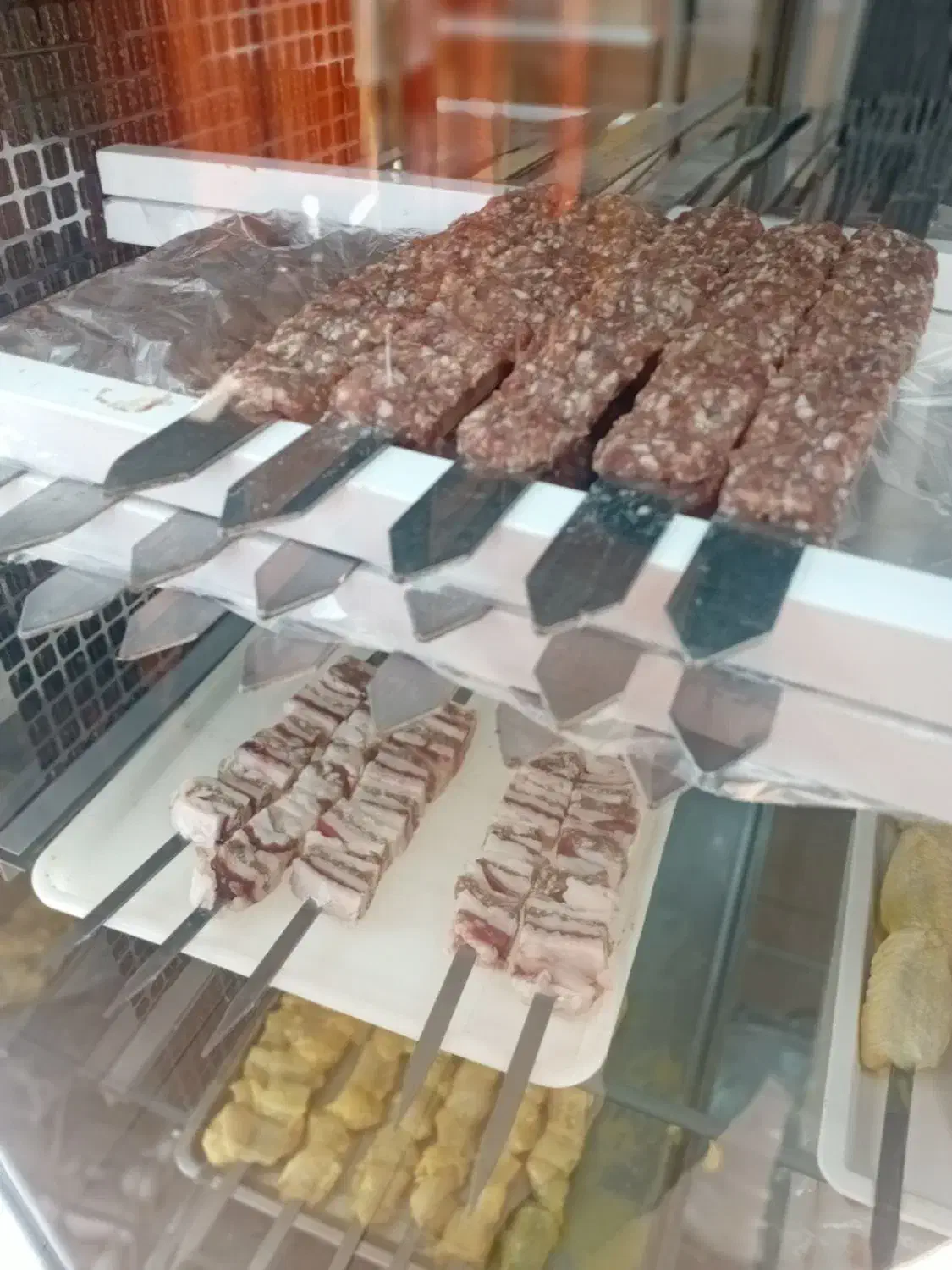 واگذاری یا شراکت در کبابی ورستوران چهارراه حافظ|فروشگاه و مغازه|اردبیل, |دیوار