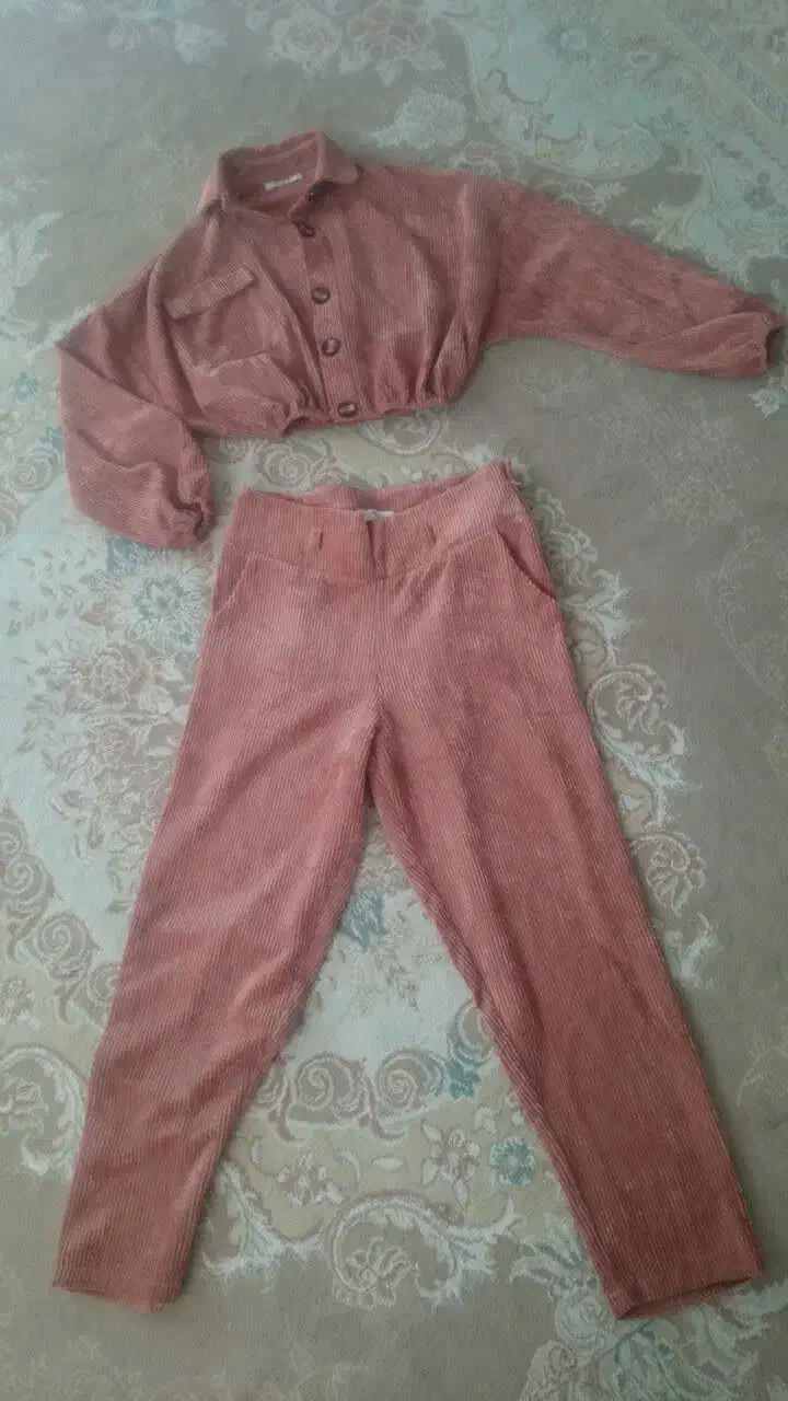 کراپ و شلوار مخمل کبریتی رنگ آجری سایز 40|لباس|سبزوار, زینبیه|دیوار