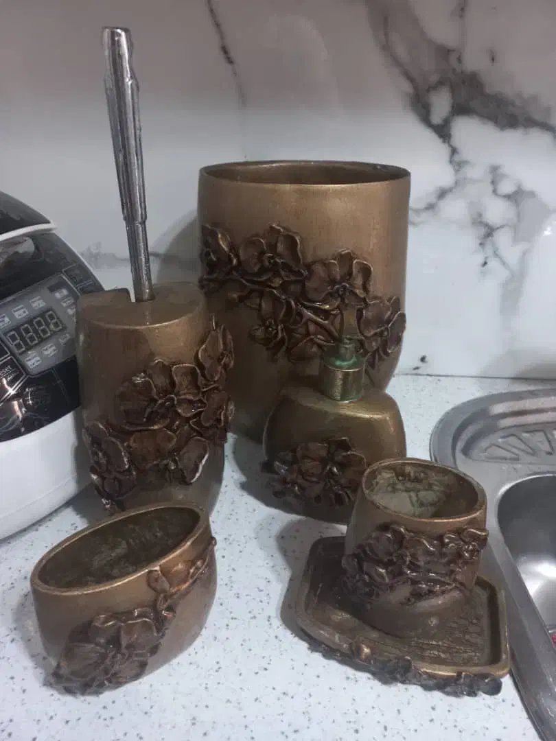 ست لوازم بهداشتی دستشویی|لوازم سرویس بهداشتی|رشت, فلسطین|دیوار