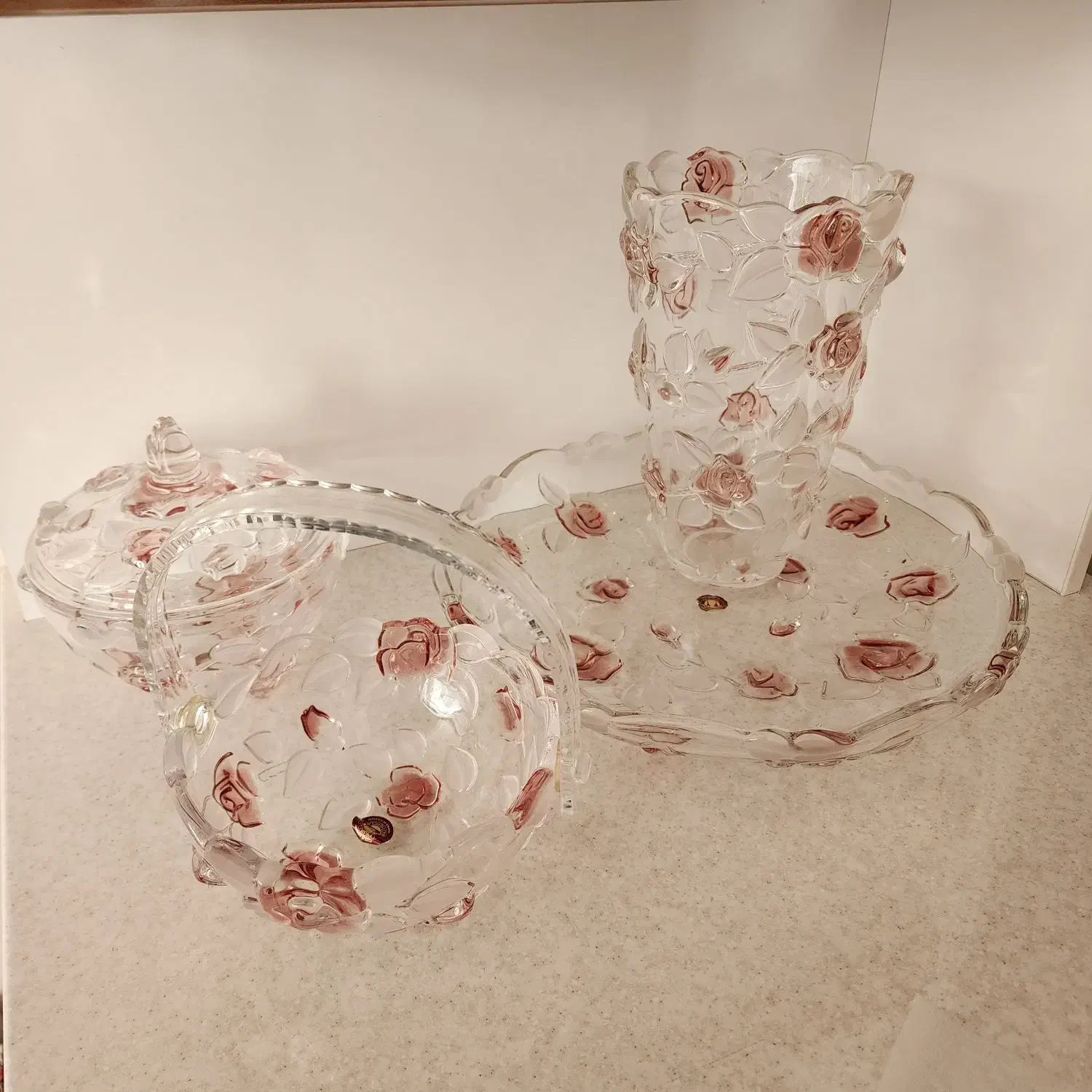 ظروف پذیرایی کریستال طرح شکوفه اصل آلمان|ظروف سرو و پذیرایی|تبریز, |دیوار