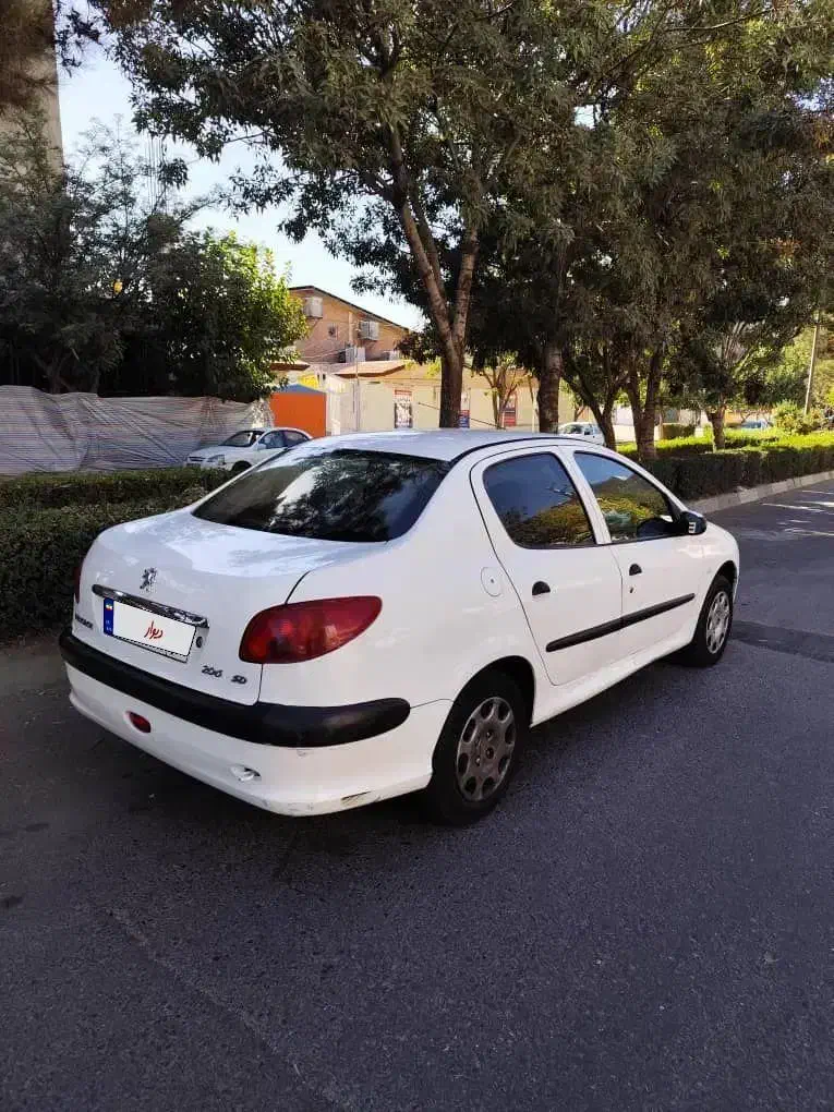 اس دی وی 8 یک لکه رنگ|خودرو سواری و وانت|کرج, کمالشهر|دیوار