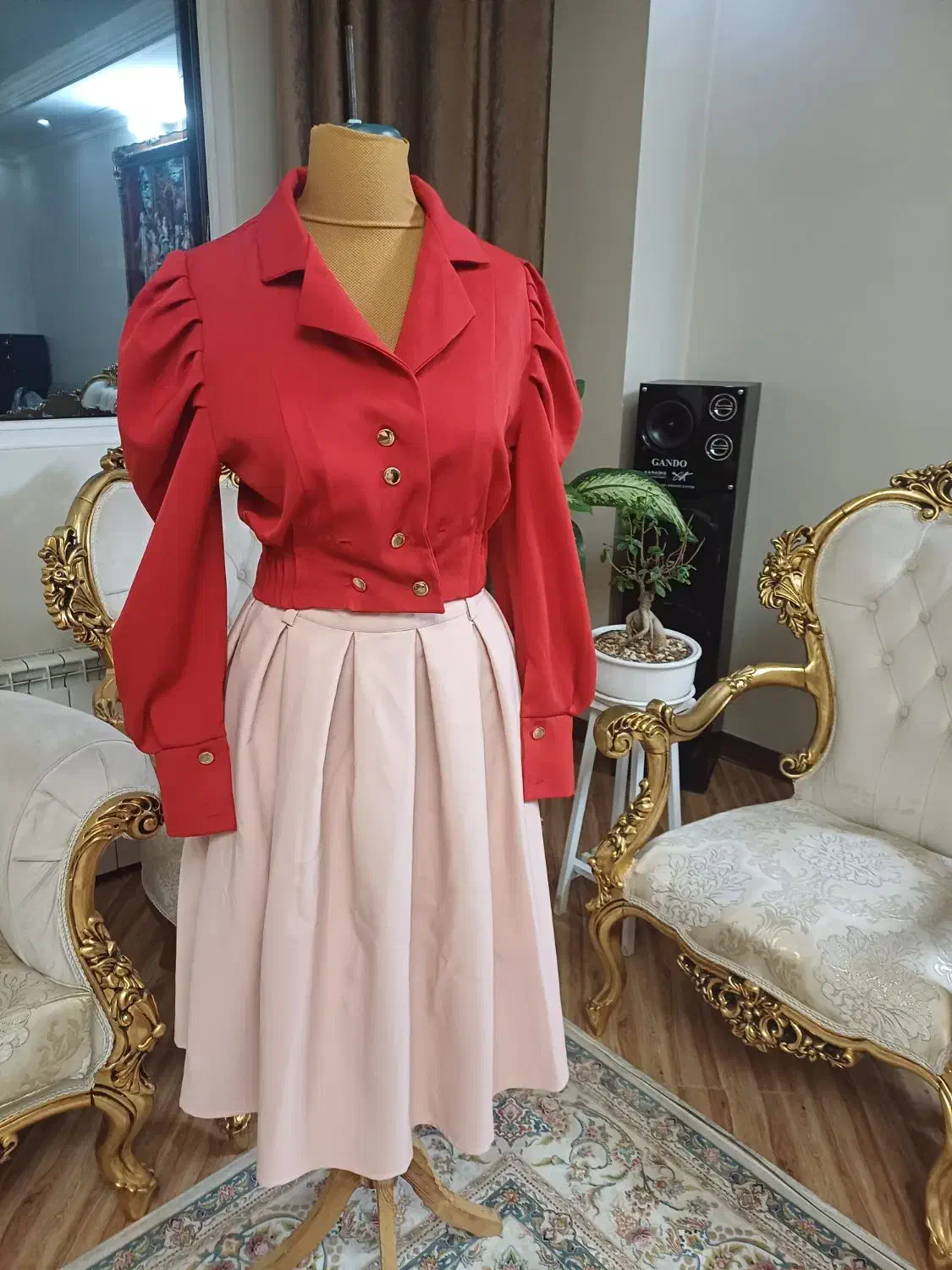 تعدادی لباس همگی در حدنو|لباس|ری, سیزده آبان|دیوار