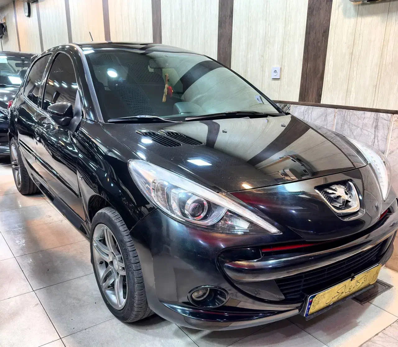 پژو۲۰۷پانا۱۴۰۱نقدومعاوضه|خودرو سواری و وانت|مشهد, دانشجو|دیوار