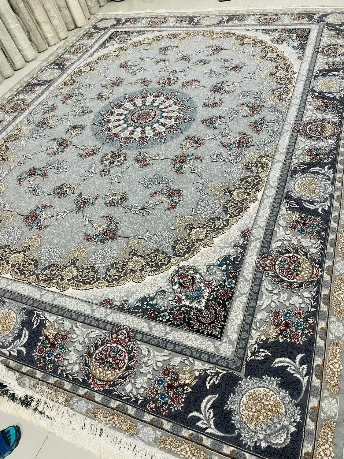 فرش ۹متری/۱۲۰۰شانه/نخ آکریلیک حراج شد/بالاترین کیف|فرش|قصرشیرین, |دیوار