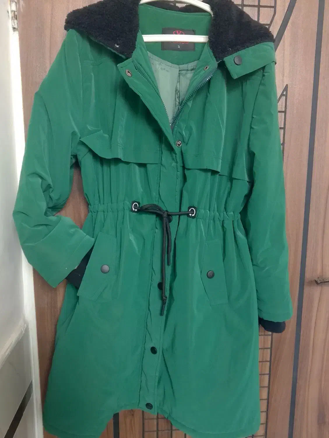 کت دخترانه|لباس|قم, ولیعصر|دیوار