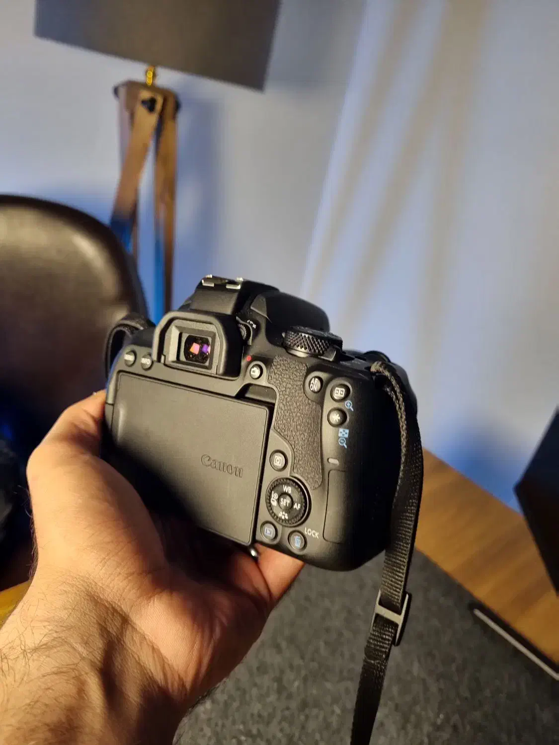 دوربین Canon 850d درحد نو|دوربین عکاسی و فیلم‌برداری|فردیس, قریشی|دیوار