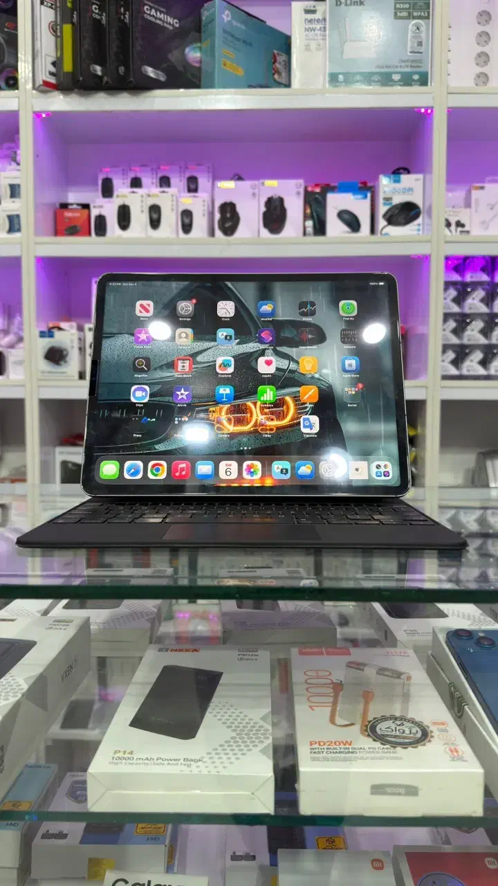 ipad pro2022 12.9 inch|تبلت|میبد, |دیوار