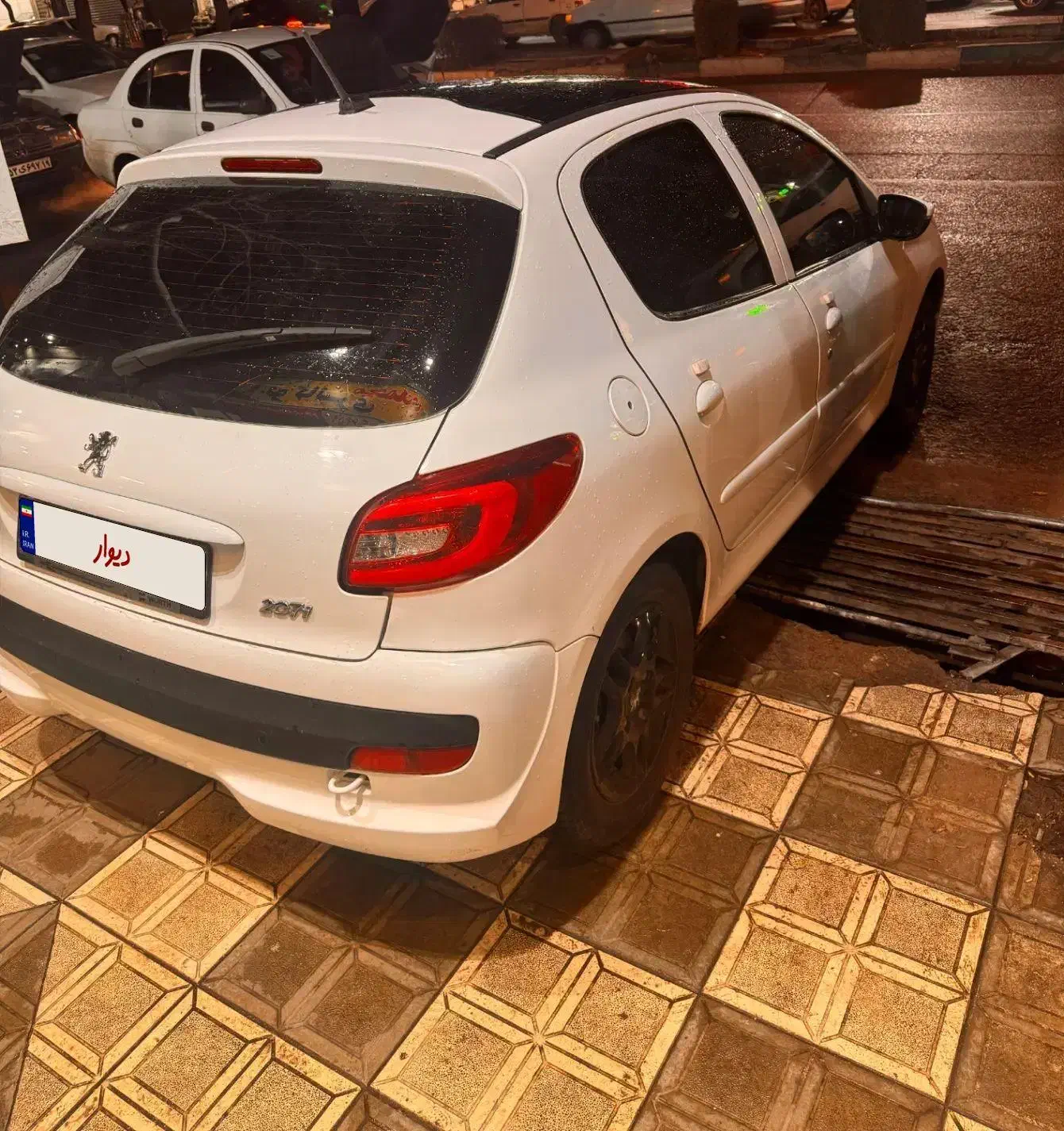 207مدل 1402|خودرو سواری و وانت|قزوین, |دیوار